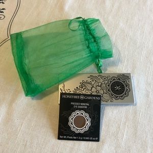 Honeybee Gardens eyeshadow